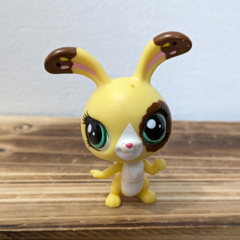 LPS Buttercream Sunday Yellow Bunny #3844 Littlest Pet Shop Hasbro